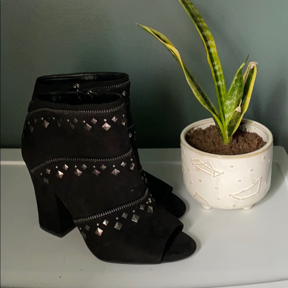 COPY - Black studded peep toe booties